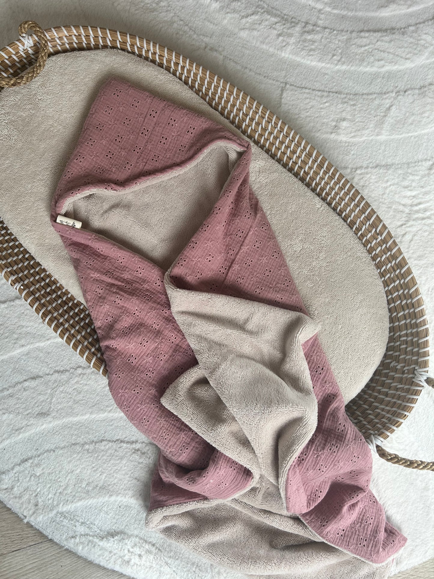 Handgemaakte wikkeldoek broderie hydrofiel