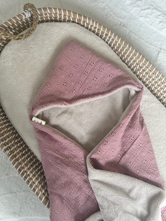 Handgemaakte wikkeldoek broderie hydrofiel