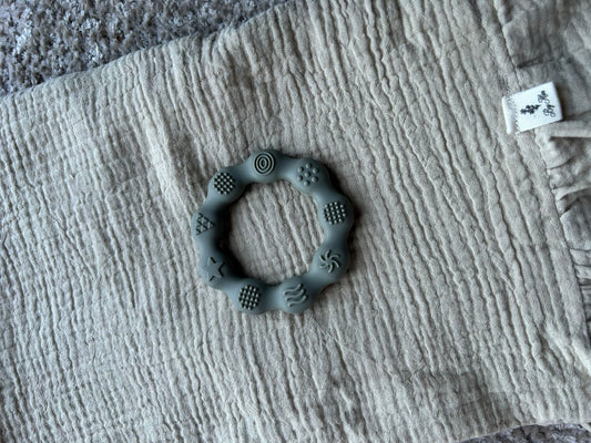 Bijtring siliconen sage green