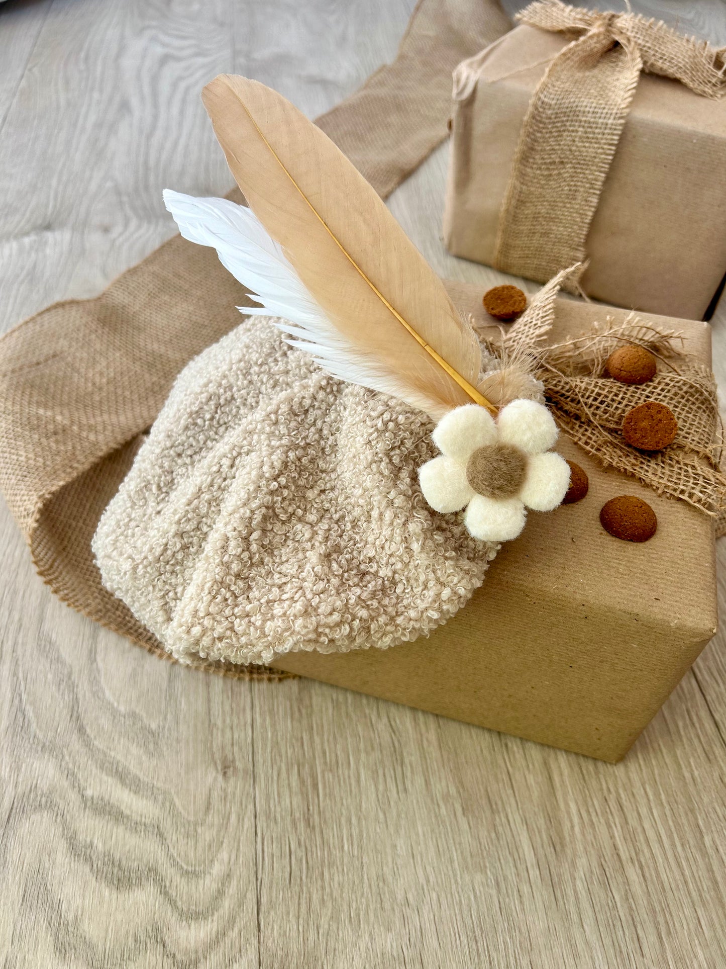 Beige Teddy Pietenmuts met naam
