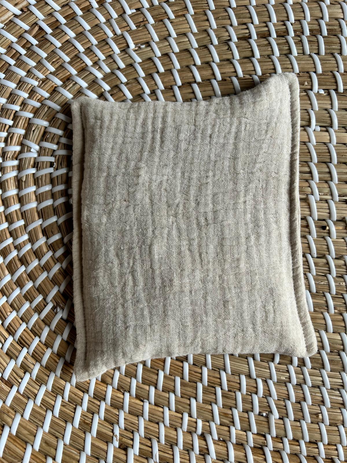 Sensorisch zakje melange beige kersenpitten