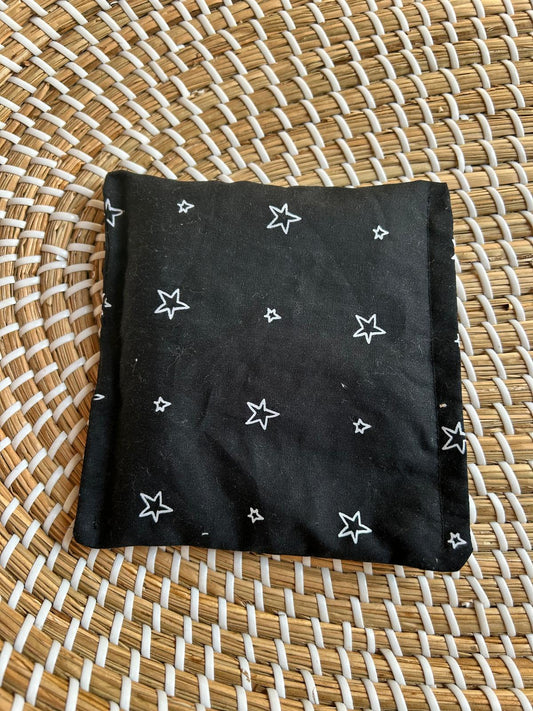 Sensorisch zakje ster zwart wit rammelaar